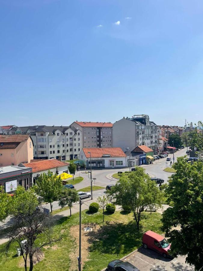 Penny Stan Na Dan Appartement Bijeljina Buitenkant foto