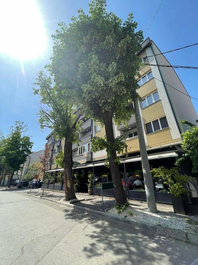 Penny Stan Na Dan Appartement Bijeljina Buitenkant foto