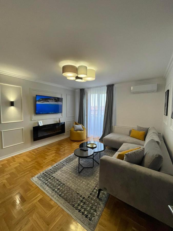 Penny Stan Na Dan Appartement Bijeljina Buitenkant foto