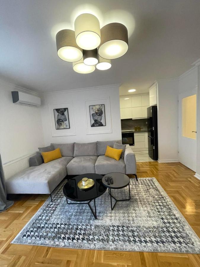 Penny Stan Na Dan Appartement Bijeljina Buitenkant foto